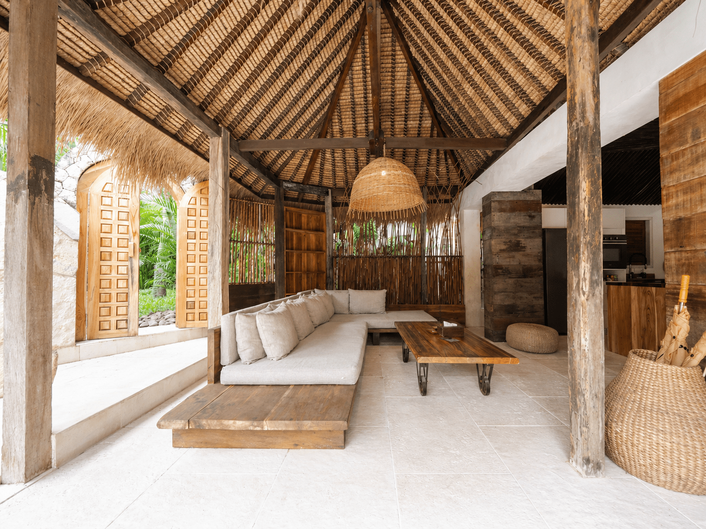 TROPICAL hotel jimbaran