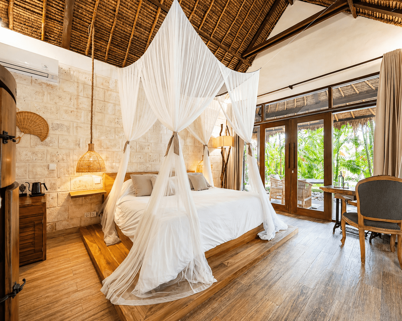 LUZ hotel jimbaran